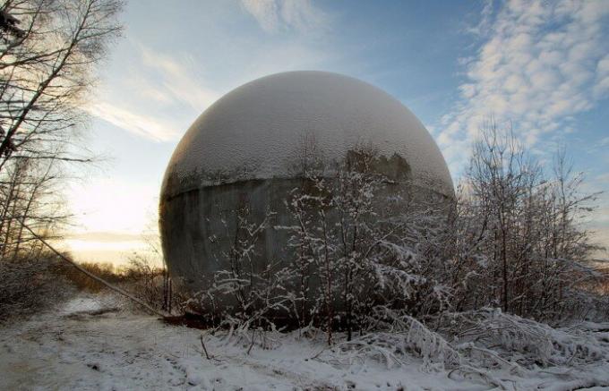 Dubna में रहस्यमय गेंद।
