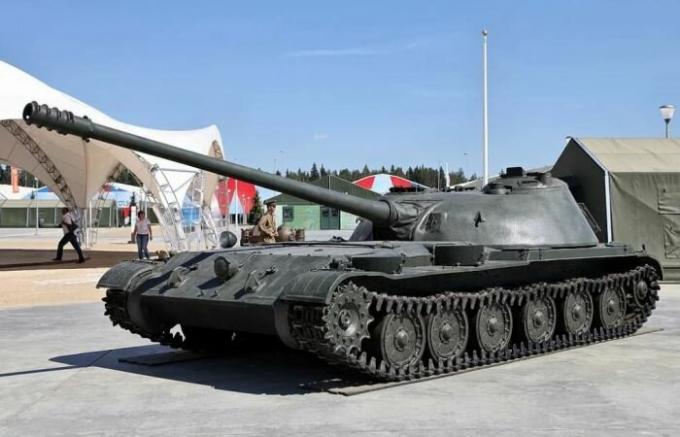 उन टैंकों और स्वचालित बंदूकों में सोवियत संघ के अनुभव नहीं थे। | फोटो: yandex.ru। 