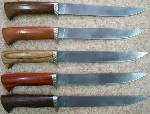 चाकू अलग स्टील्स के बने होते हैं। / फोटो: specnazdv.ru।