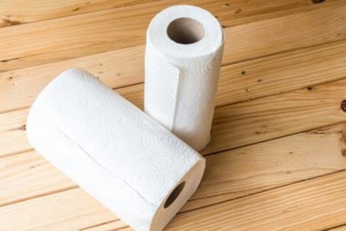 12 चीजें हैं जो आप सिंक या शौचालय में धोने कभी नहीं करना चाहिए