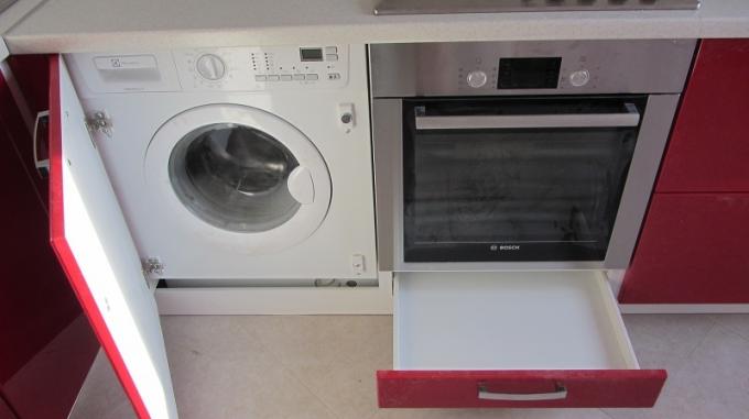 रसोई में निर्मित वॉशिंग मशीन, रसोई सेट में वॉशिंग मशीन का निर्माण कैसे करें: निर्देश, फोटो और वीडियो ट्यूटोरियल, कीमत