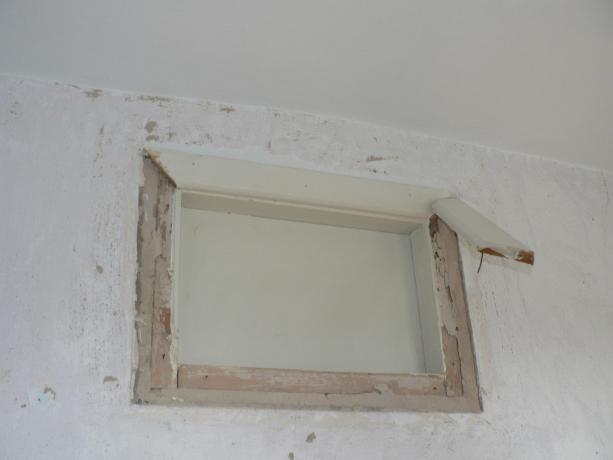 बाथरूम और रसोई के बीच की खिड़की को कैसे बंद करें: स्थापना, मूल्य, फोटो के लिए अपने आप वीडियो निर्देश