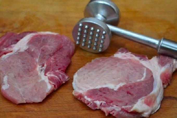 एक नए तरीके से "फ्रेंच में" मांस, जो भी बेहतर खिलाया जा जाएगा